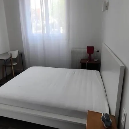 Bright Spacious T4 Near Beach And Center