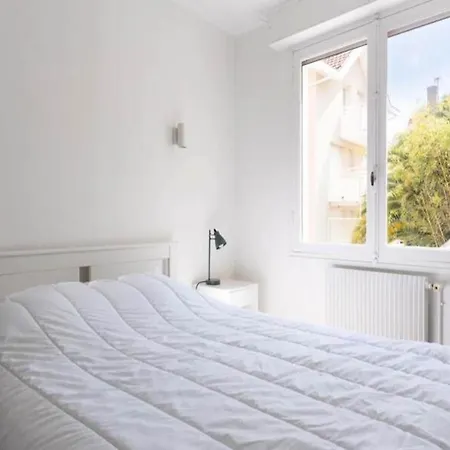 Bright Spacious T4 Near Beach And Center